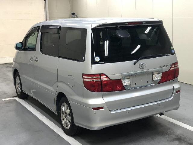 Toyota Alphard Enroute from Japan