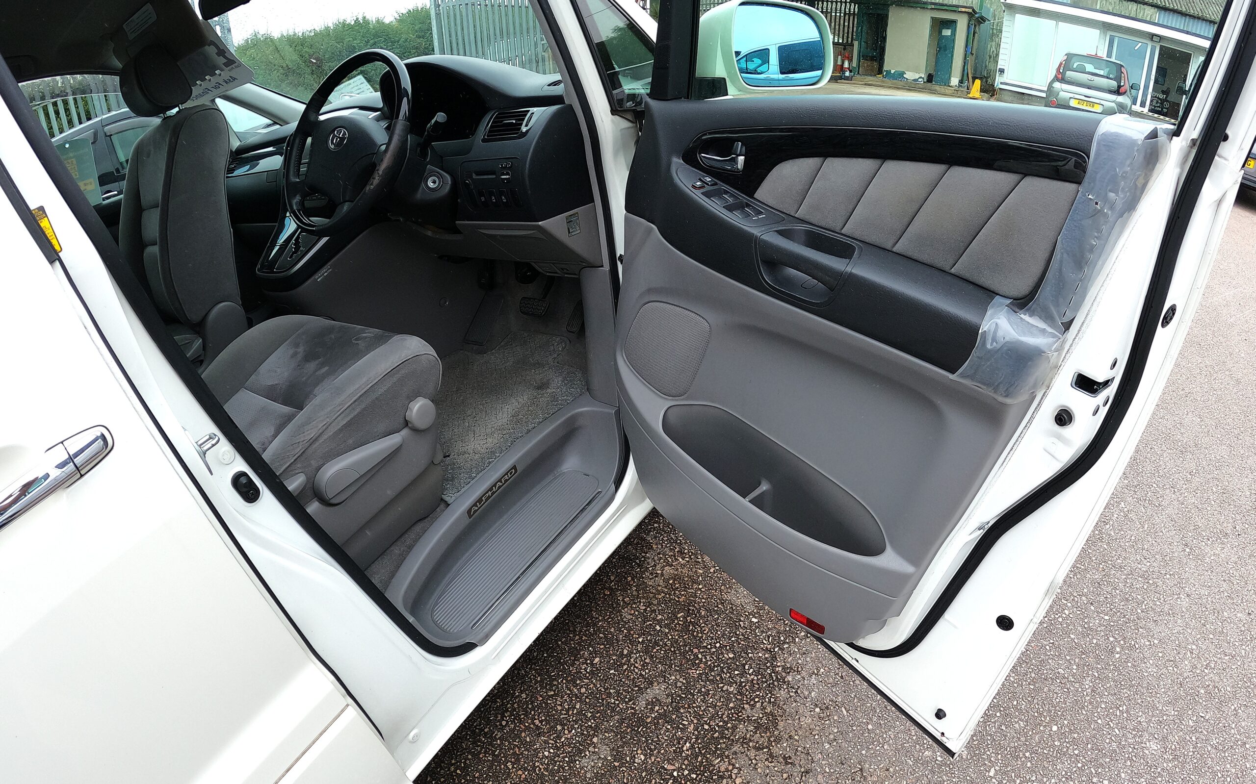 Toyota Alphard Campervan for sale